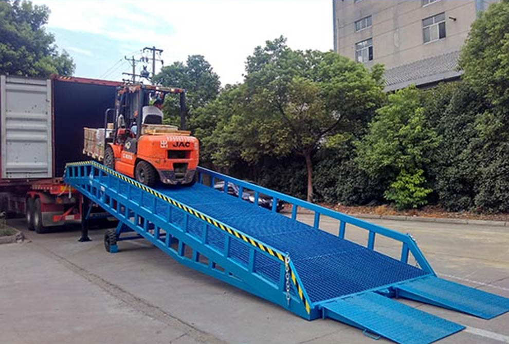 CQDY Mobile yard ramp
